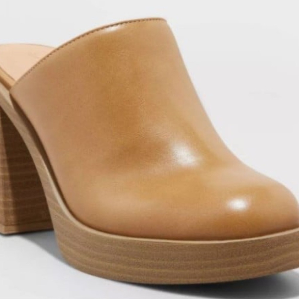 ITEM SOLD- Tan Platium Women's Mules